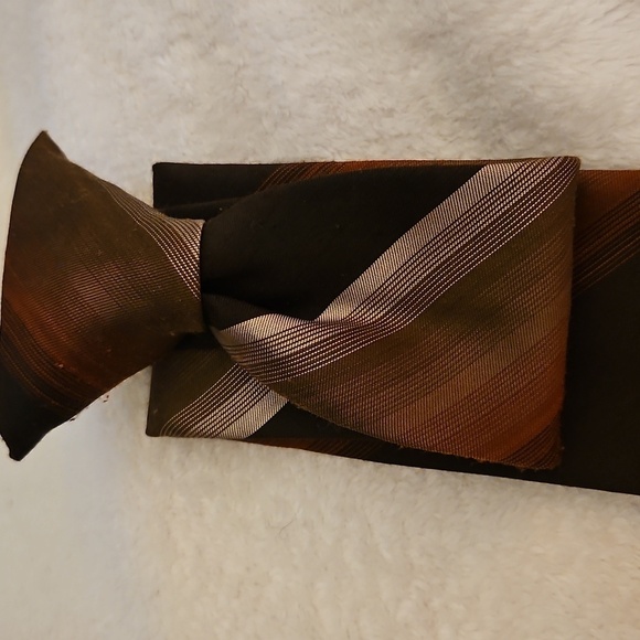 3/$30 DON LOPER 1980s Brown and Orange Striped Ombre Skinny Clip-on Tie - Picture 3 of 7